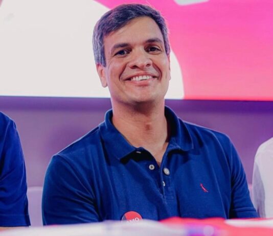 Diogo Cunha Lima participa de convenção do PSD que oficializa Ronaldo Caiado como candidato à Presidência