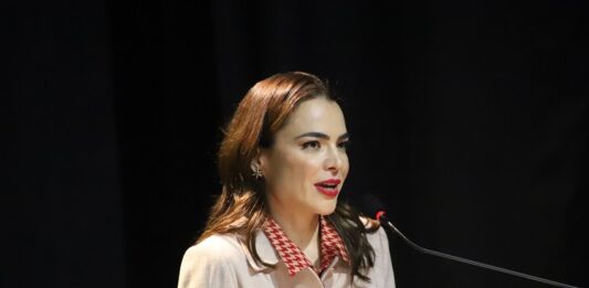 Nova delegada da Polícia Federal assume posto de agente expulso dos Estados Unidos