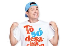 Rafael Portugal sobe ao palco do Teatro Facisa em Campina Grande