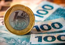 Quitar dívidas, gastar ou poupar: Como aproveitar o 13º Salário?