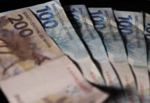 Caixa libera abono salarial para nascidos em novembro e dezembro
