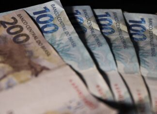 Novo salário mínimo será de R$ 1.621 em 2026