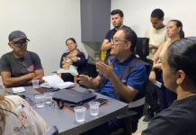 Secretário de Saúde de Campina Grande se reúne com mães de crianças que recebem leite especial e garante fornecimento regular