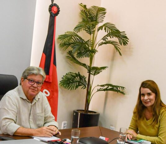 Daniella Ribeiro se reúne com João Azevêdo e tem conversa sobre 2026