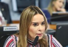 Líder do PSD cobra saída de Daniella Ribeiro da primeira secretaria do Senado