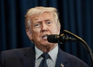 Trump ameaça atacar Irã ‘com ainda mais força’ em meio a negociações de paz