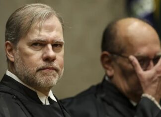 Dias Toffoli se declara suspeito para julgar prisão de Vorcaro