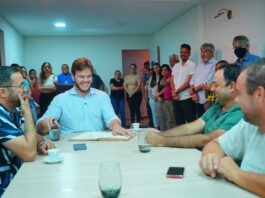 Emerson Cabral toma posse como novo presidente da AMDE em Campina Grande