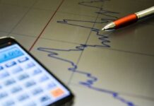 Economia brasileira cresce 0,9% no segundo trimestre de 2023