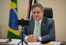 Mídia nacional destaca liderança de Efraim no ranking dos melhores parlamentares do Brasil