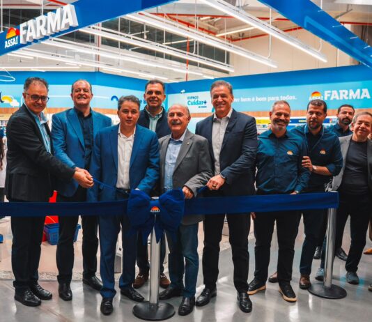 Lei de Efraim deve baixar preço de remédios após inauguração da primeira farmácia em supermercado do Brasil