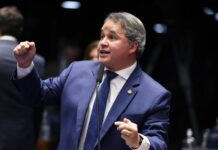 Efraim cobra retomada do abastecimento de água via carro-pipa na Paraíba e comemora restabelecimento