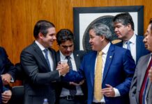 “O nome de Hugo Motta é imbatível e consensual”, diz Efraim