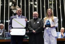 Pe. George, Efraim e Carol Morais representam a Paraíba no Prêmio Irmã Dulce dos Pobres no Senado