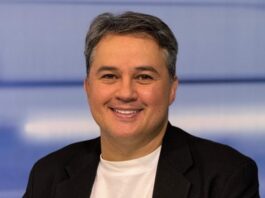 Efraim Filho é o primeiro a registrar candidatura ao Governo da Paraíba