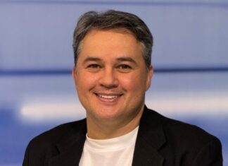 Efraim Filho é o primeiro a registrar candidatura ao Governo da Paraíba
