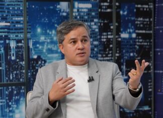 Efraim lança pré-candidatura ao Governo da Paraíba em evento com presença do presidenciável Flávio Bolsonaro