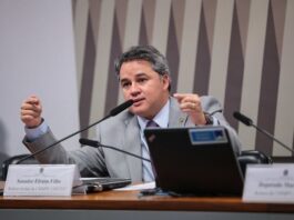Efraim destina mais de R$ 6 milhões para a saúde, educação e infraestrutura na Paraíba