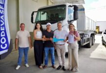 Efraim Filho entrega máquinas e veículos a quatro municípios e reforça compromisso com o desenvolvimento da Paraíba