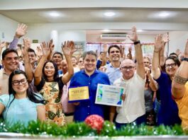 Efraim recebe título de cidadão pirpiritubense e reforça compromisso com o município