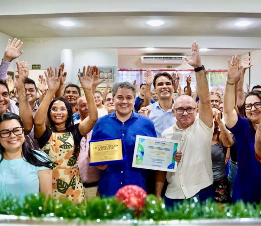 Efraim recebe título de cidadão pirpiritubense e reforça compromisso com o município