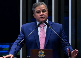 Na tribuna do Senado, Efraim cobra transparência sobre leilão da Cagepa e questiona proposta única em PPP bilionária