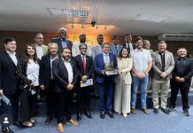 Em Campina Grande, Efraim Filho recebe título de cidadão Campinense