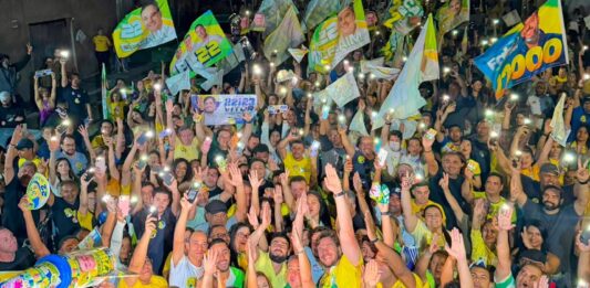 Bruno e Efraim reúnem multidão no Novo Horizonte durante primeira caminhada em Campina Grande