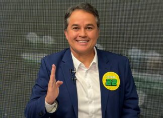 No debate do Sistema Correio, Efraim defende modernização e eficiência para o futuro da Paraíba