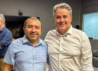 Efraim Filho cita nome de Alexandre do Sindicato entre os cotados para candidatura ao Senado