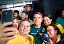 Efraim anuncia últimos detalhes para recepção a Flávio Bolsonaro em Campina nesta sexta-feira (3)