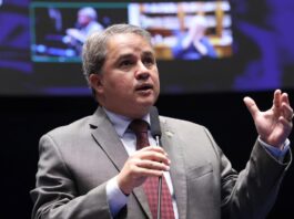 Proteção animal: Efraim propõe pauta por leis mais rigorosas para crueldade contra animais, após caso do Cão Orelha