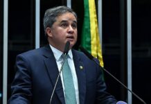 Efraim é eleito o melhor senador do Brasil pelo Ranking dos Políticos 2025
