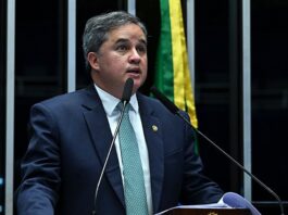Efraim é eleito o melhor senador do Brasil pelo Ranking dos Políticos 2025
