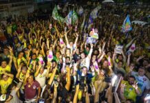 Efraim e Bruno voltam às ruas de Campina Grande e reúnem multidão no Santa Rosa