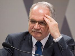 Presidente do STF diz que democracia atravessa tempos desafiadores