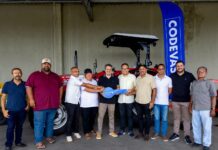 Efraim entrega máquinas e implementos agrícolas para 11 municípios e reforça compromisso com o desenvolvimento do interior