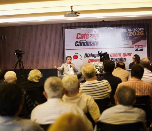 Efraim assume compromisso com fortalecimento do Fisco, concurso e implantação da LOAT em sabatina com Sindifisco-PB