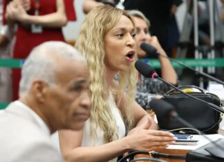 MPF pede condenação de Ratinho e SBT por falas contra Erika Hilton