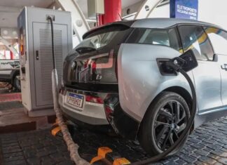 Inmetro estuda novas regras para baterias e recarga de veículos elétricos no País