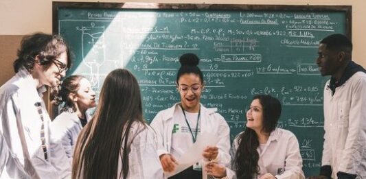 Paraíba é o terceiro estado do Nordeste em população com ensino superior