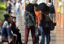 Enem: provas foram longas, mas com questões fáceis, dizem candidatos