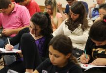 Estudantes do ensino médio terão poupança para permanecer na escola