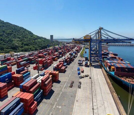 Exportações somam US$ 255,4 bilhões até setembro