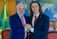 Em Brasília, Veneziano se encontra com Lula em Ato pela Democracia e agradece reafirmação do apoio à sua reeleição para o Senado