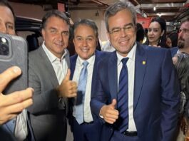Efraim, Cabo Gilberto e George articulam com Flávio estratégias para o 2º turno na Paraíba