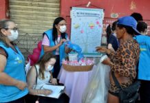 OUTUBRO ROSA: Prefeitura de Campina Grande leva serviços de saúde a pessoas em situação de rua, na Feira Central