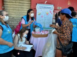 OUTUBRO ROSA: Prefeitura de Campina Grande leva serviços de saúde a pessoas em situação de rua, na Feira Central