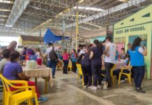 Outubro Rosa: Secretaria de Saúde leva prevenção e cuidados às mulheres na Feira Central de Campina Grande