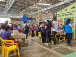 Outubro Rosa: Secretaria de Saúde leva prevenção e cuidados às mulheres na Feira Central de Campina Grande
